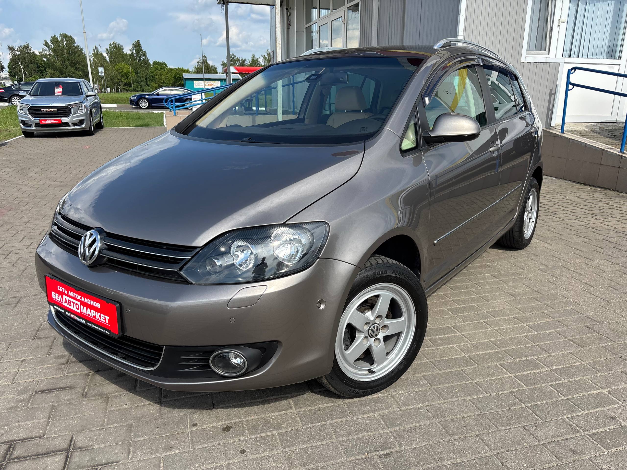 авто с пробегом volkswagen golf plus 2010