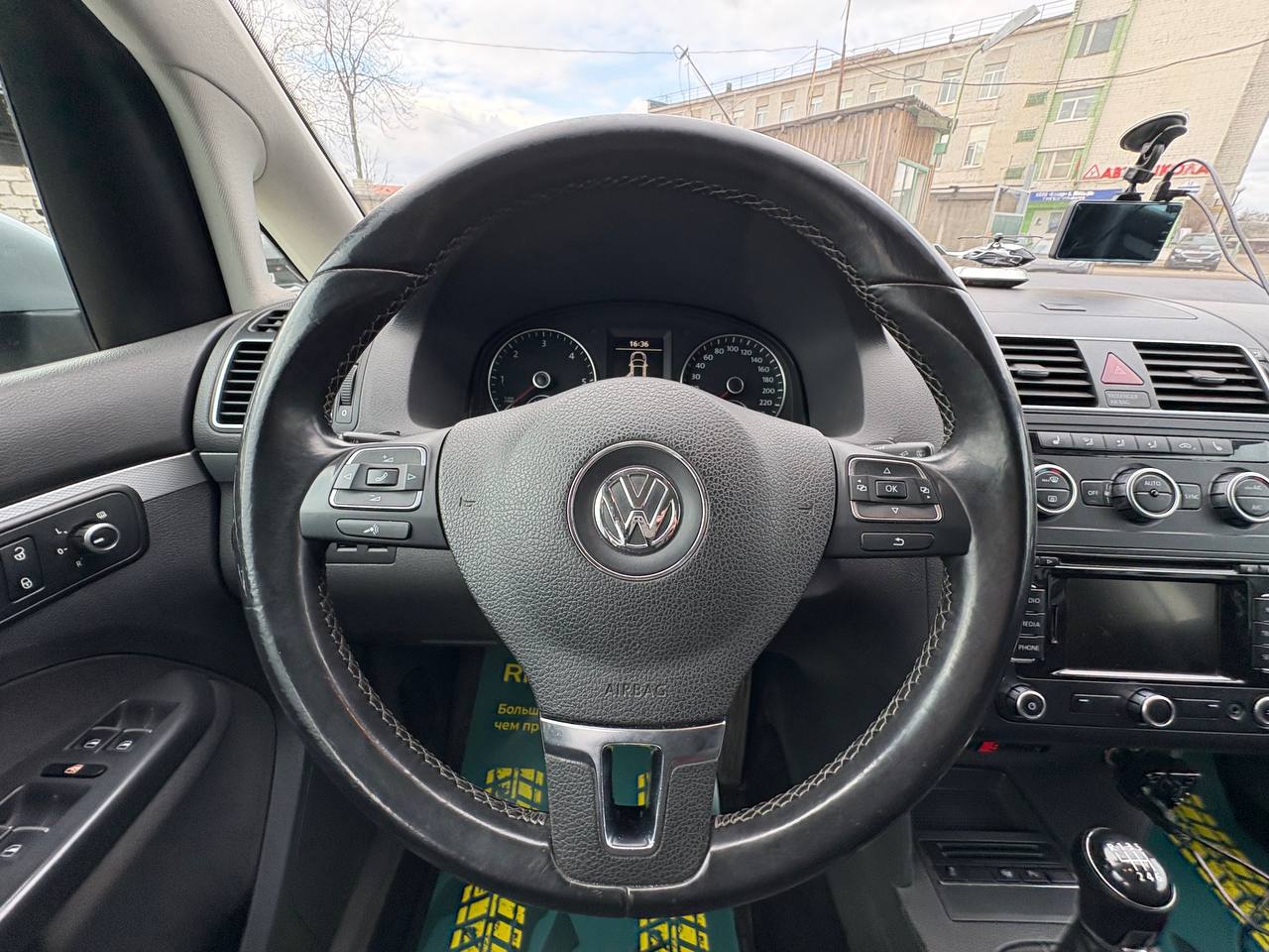 Фото автомобиля 11