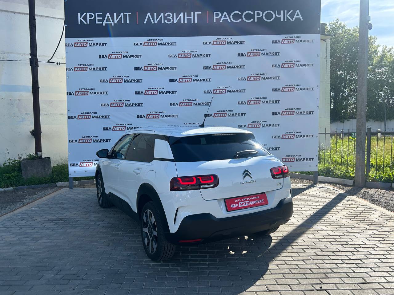 Фото автомобиля 3
