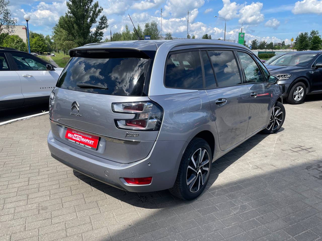 Фото автомобиля 5