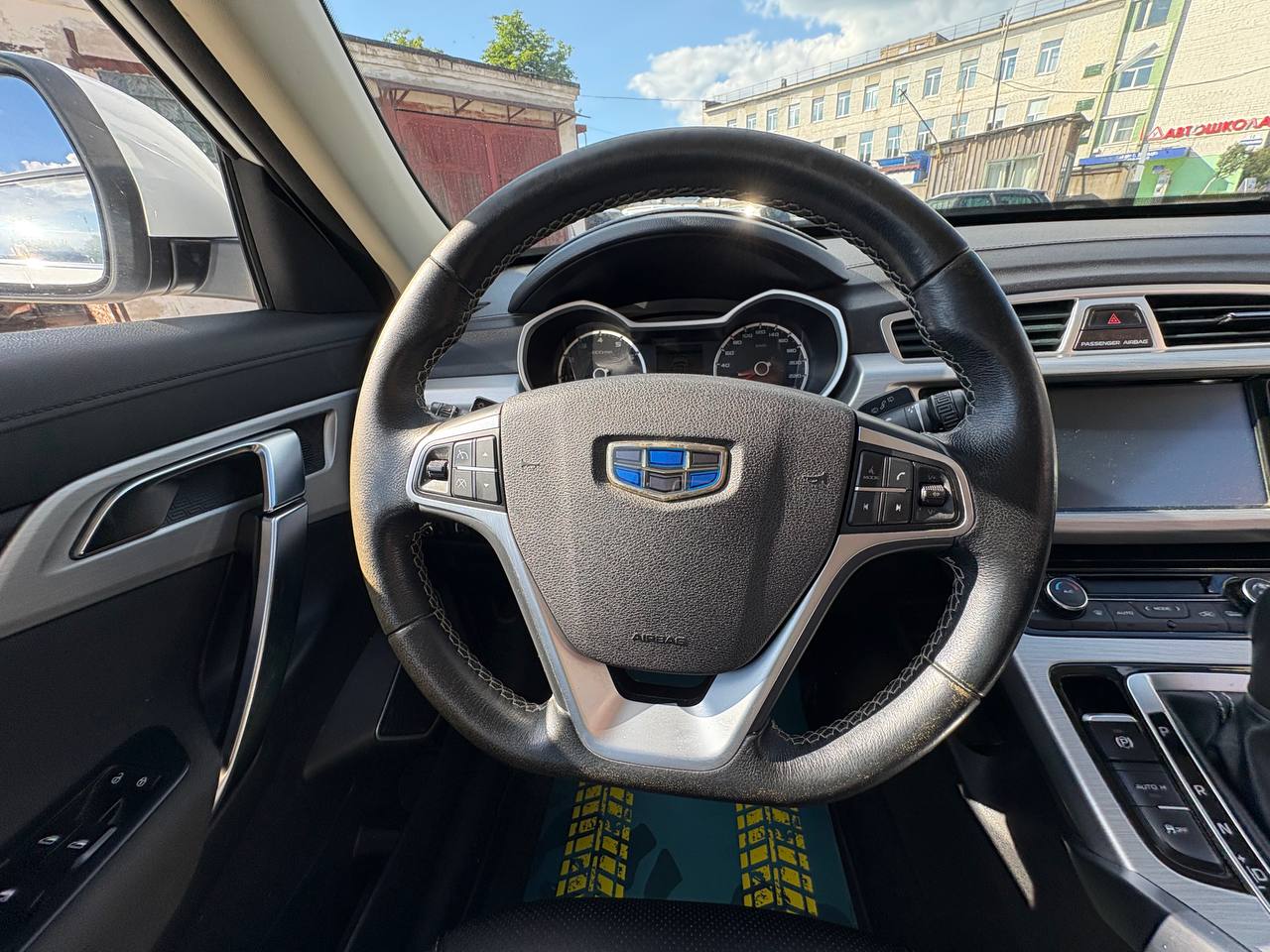 Фото автомобиля 11