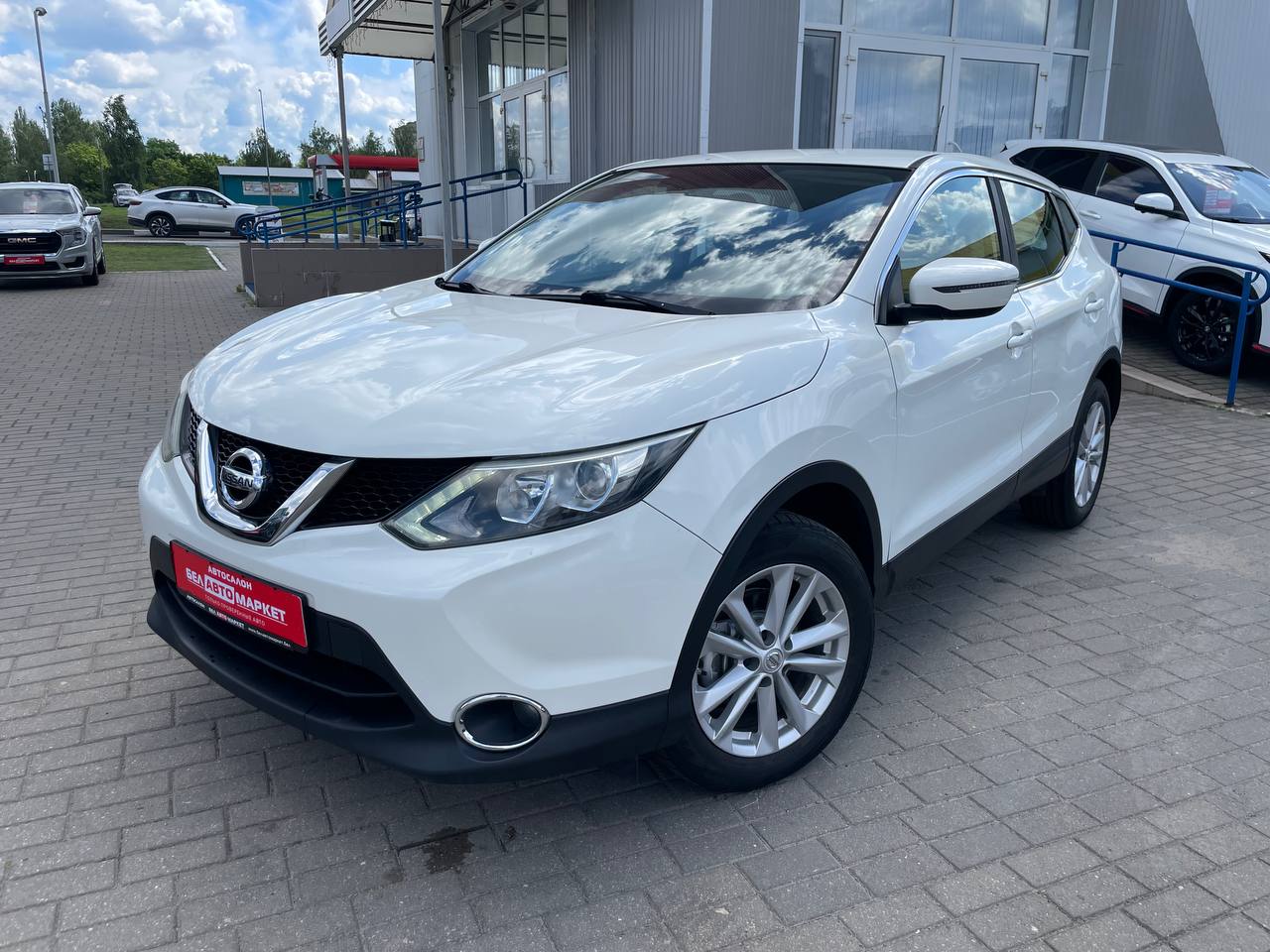 авто с пробегом nissan qashqai 2014