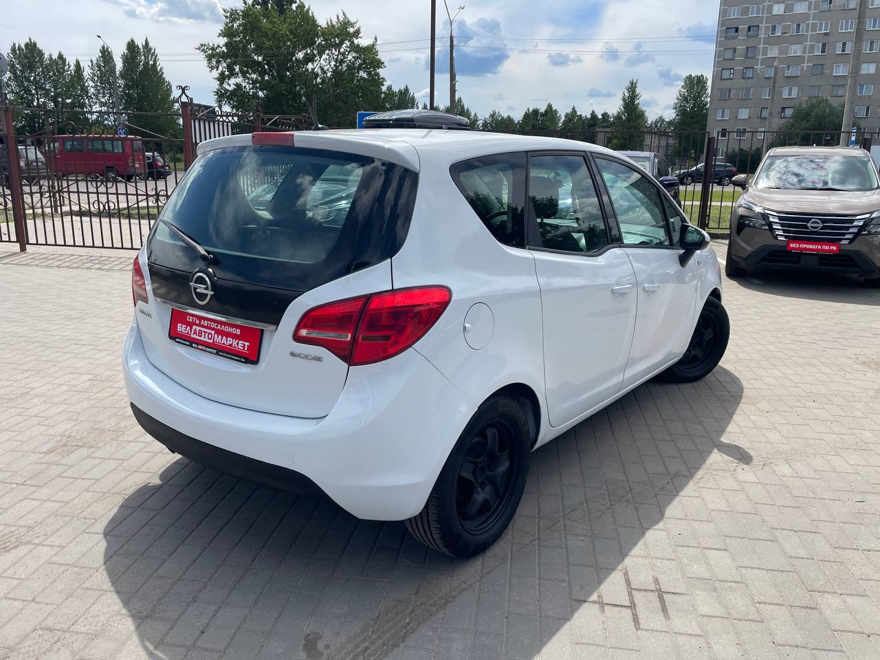 Фото автомобиля 8
