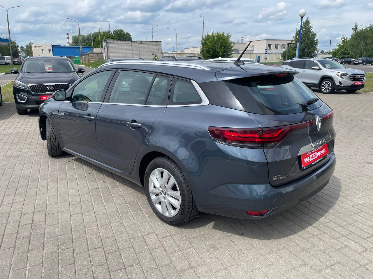 Фото автомобиля 8