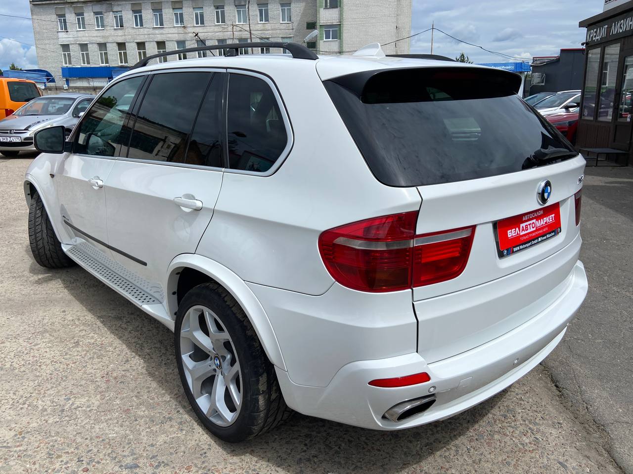 Фото автомобиля 6