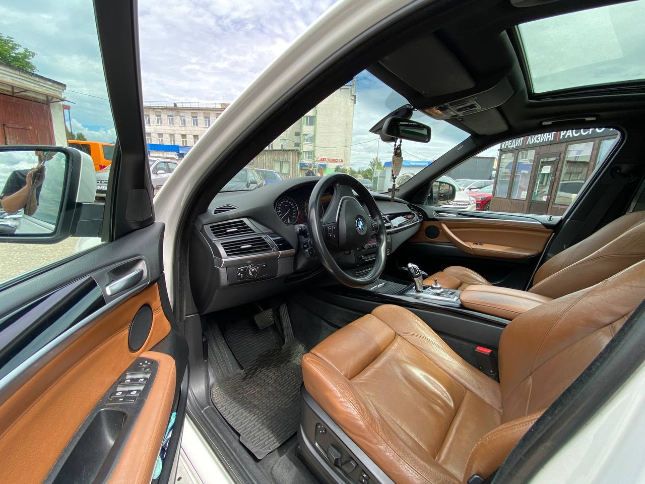 Фото автомобиля 8