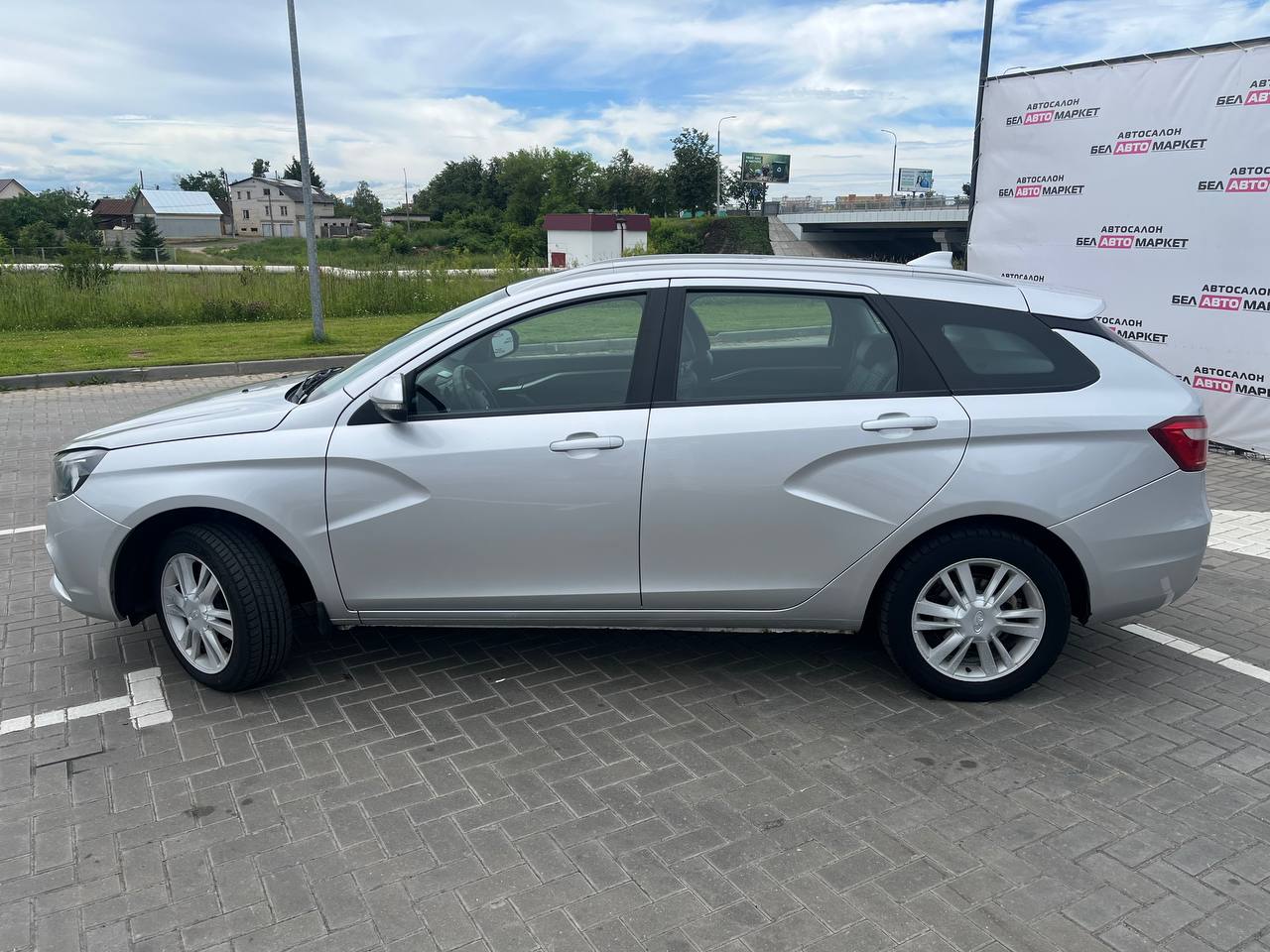 Фото автомобиля 7