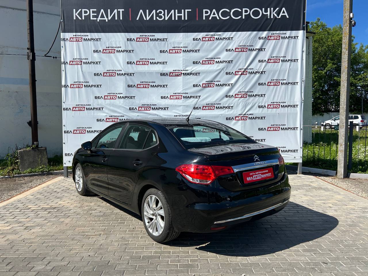 Фото автомобиля 3