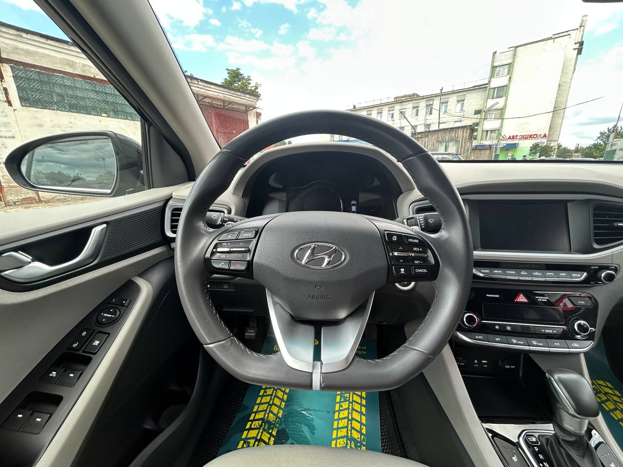 Фото автомобиля 1