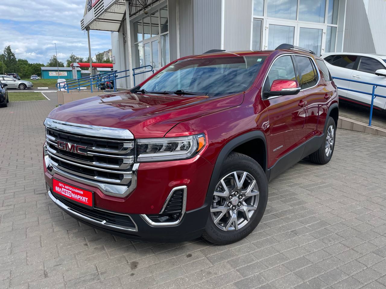 авто с пробегом gmc acadia 2022