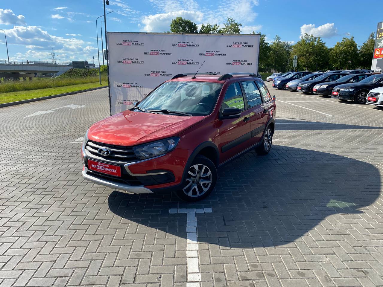 авто с пробегом lada (ВАЗ) granta 2019