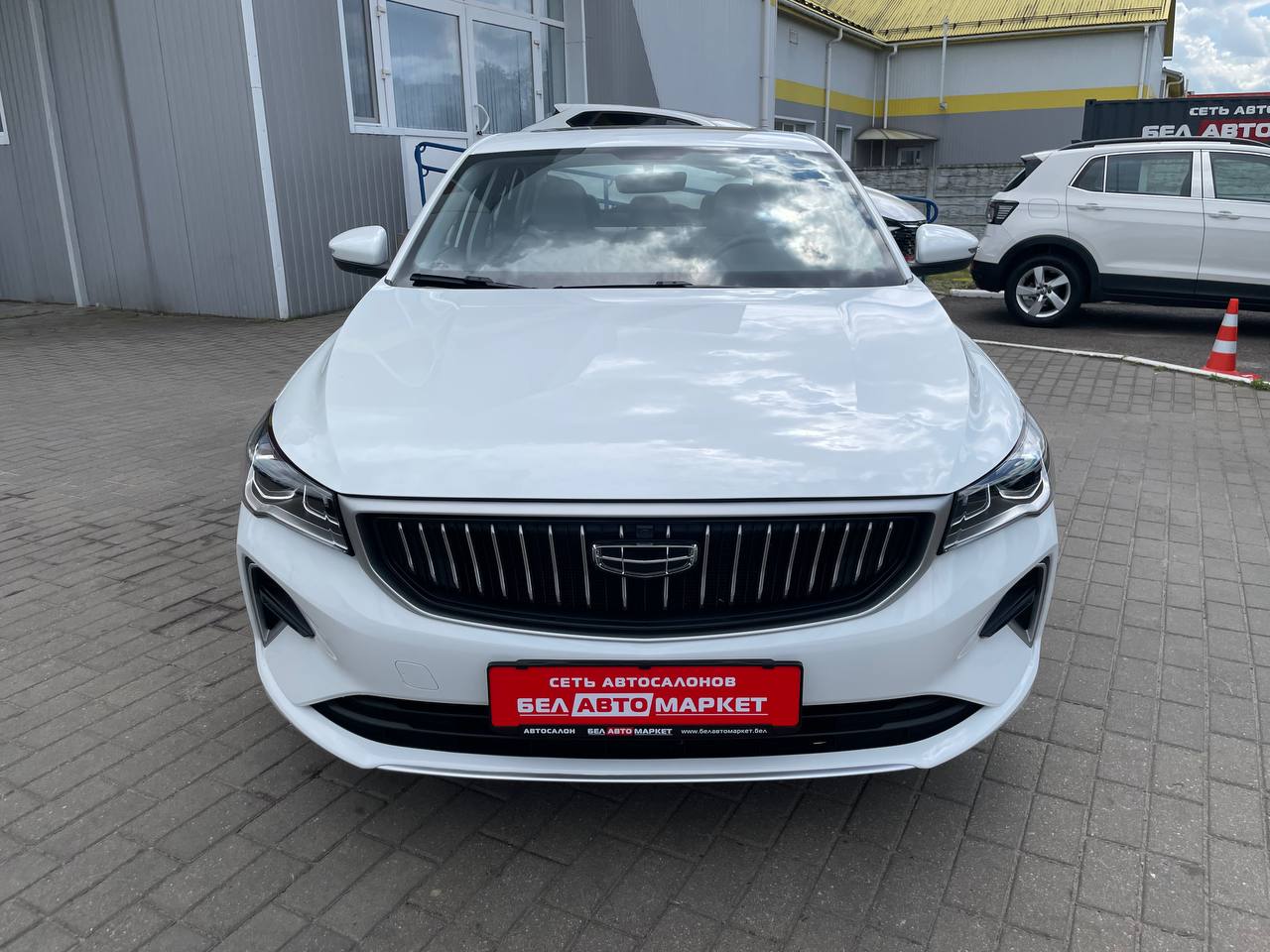 Фото автомобиля 3