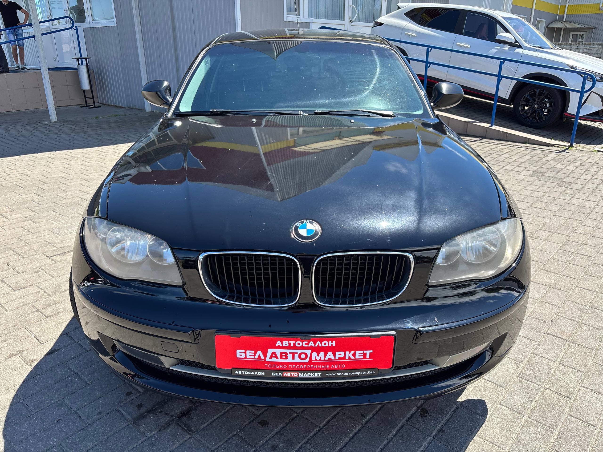 Фото автомобиля 3