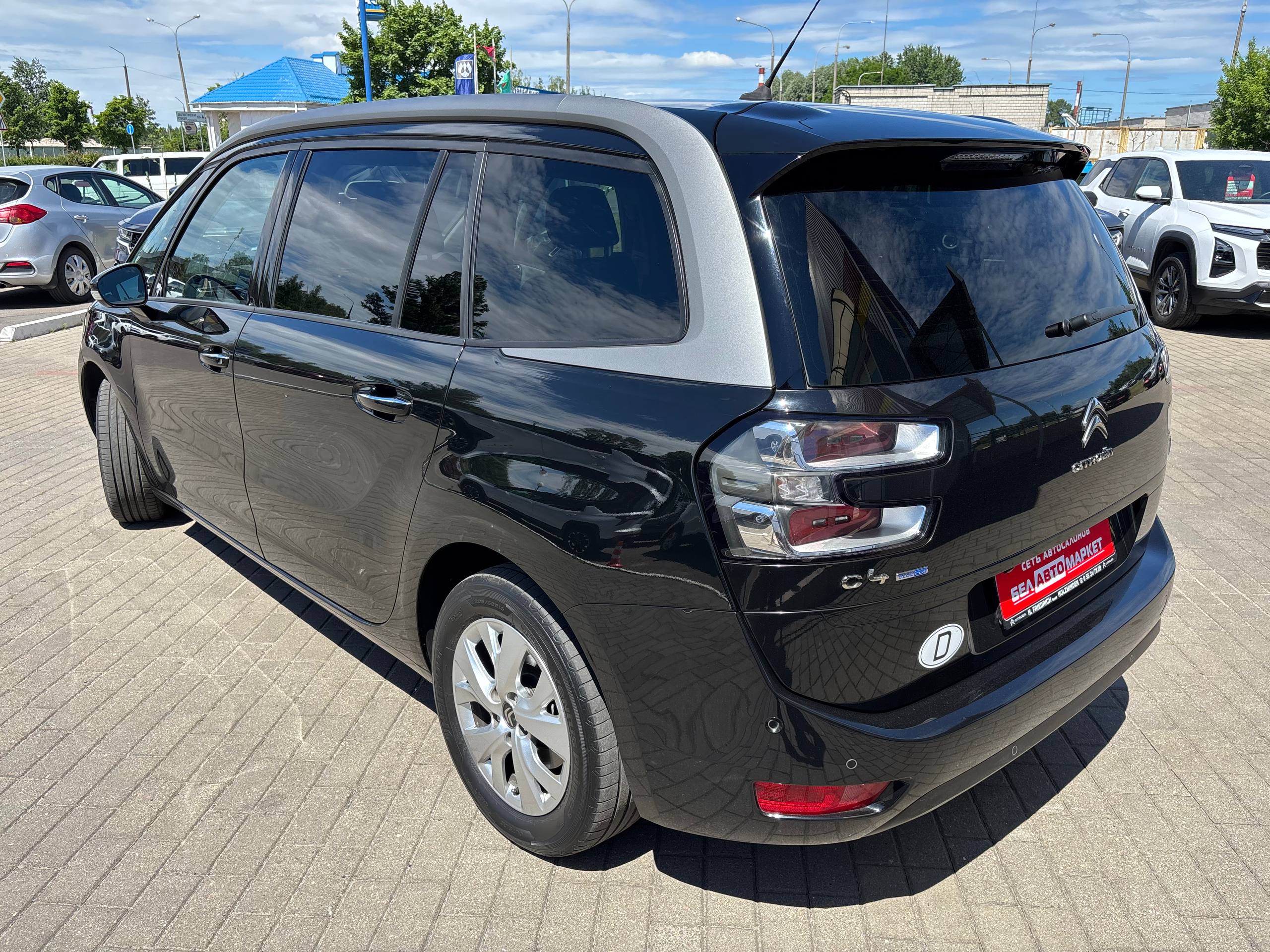 Фото автомобиля 6