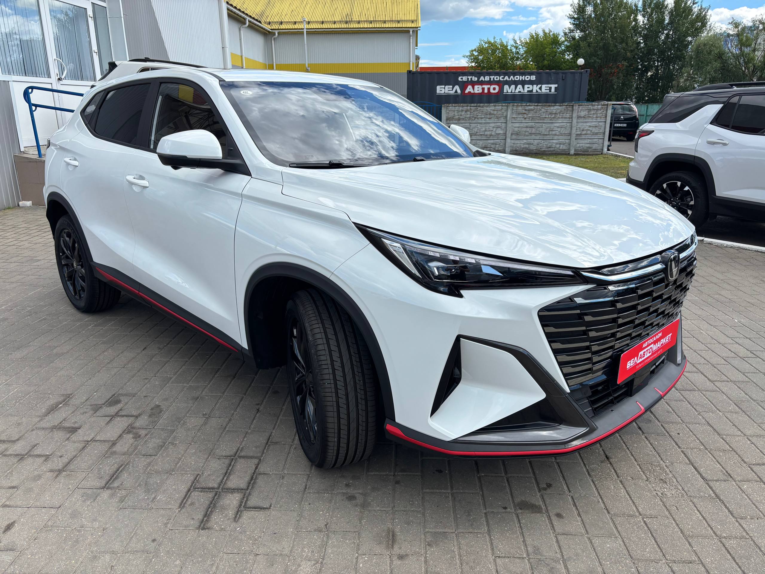Фото автомобиля 2