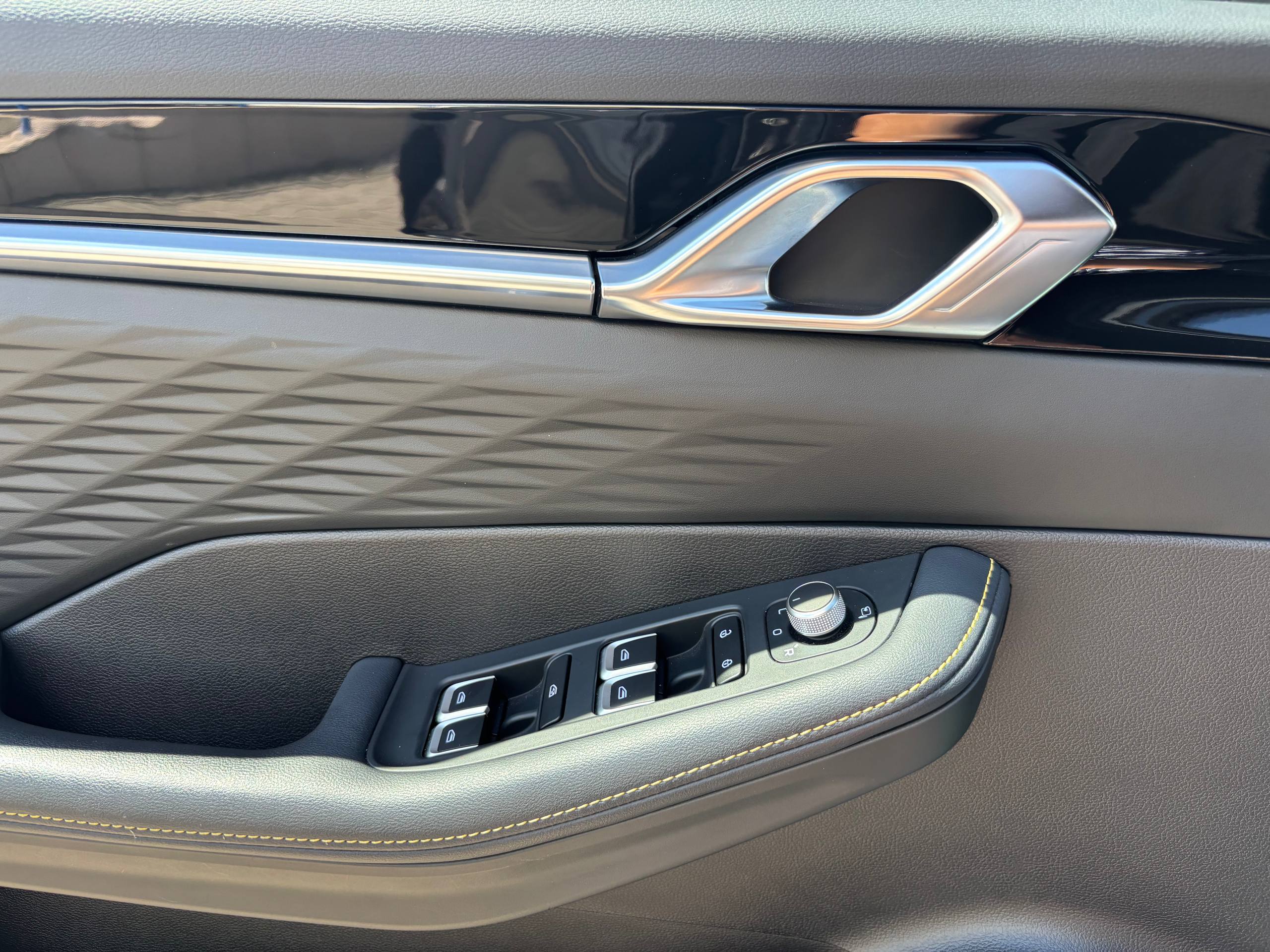 Фото автомобиля 14