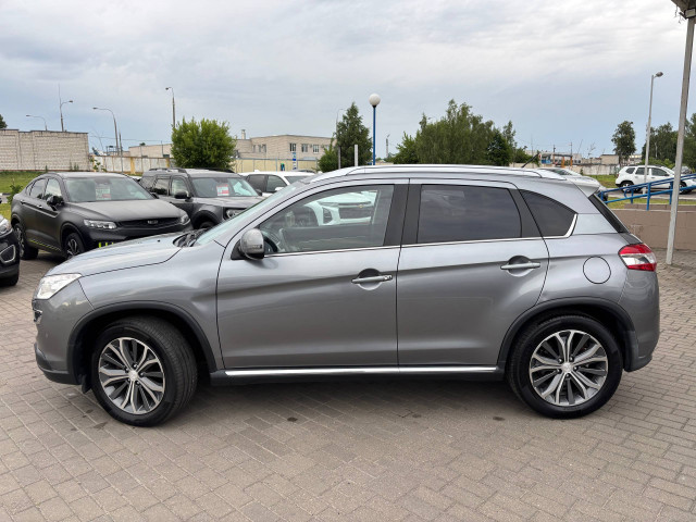 Фото автомобиля 7