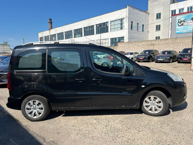Фото автомобиля 3