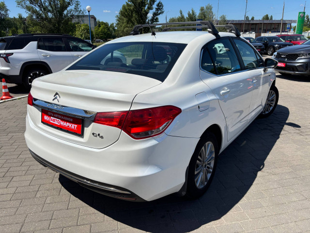 Фото автомобиля 5
