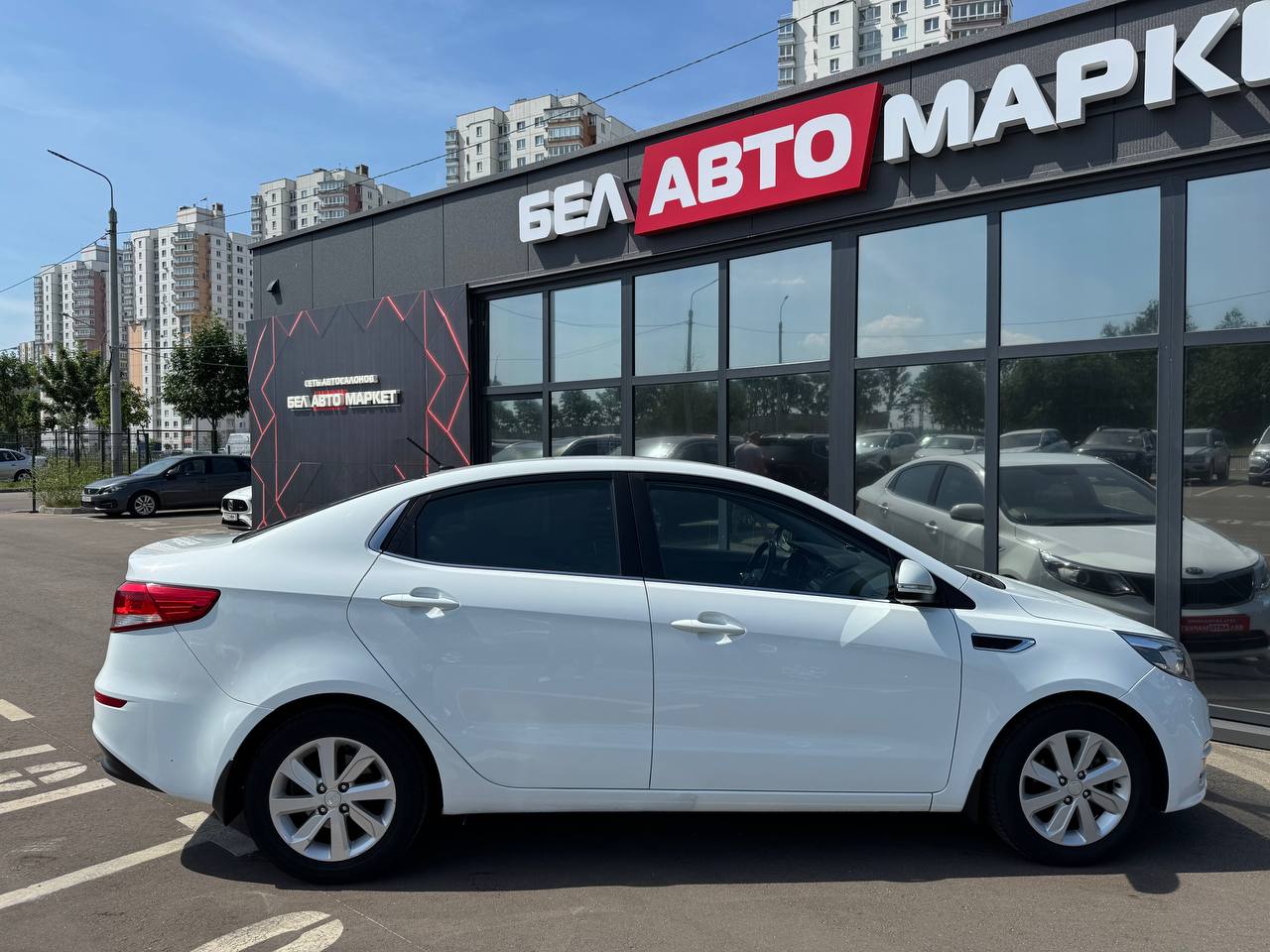 Фото автомобиля 3