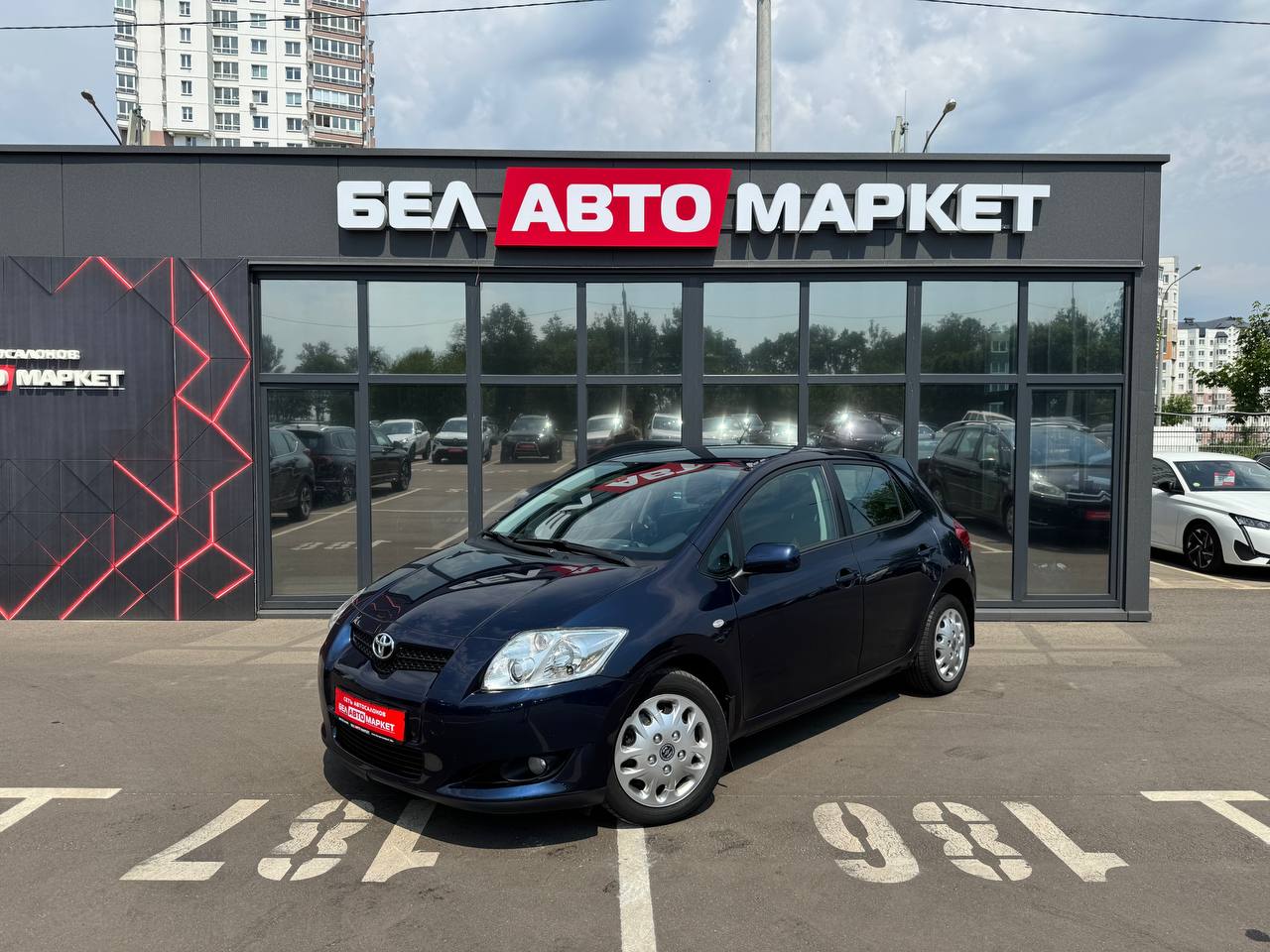 авто с пробегом toyota auris 2008