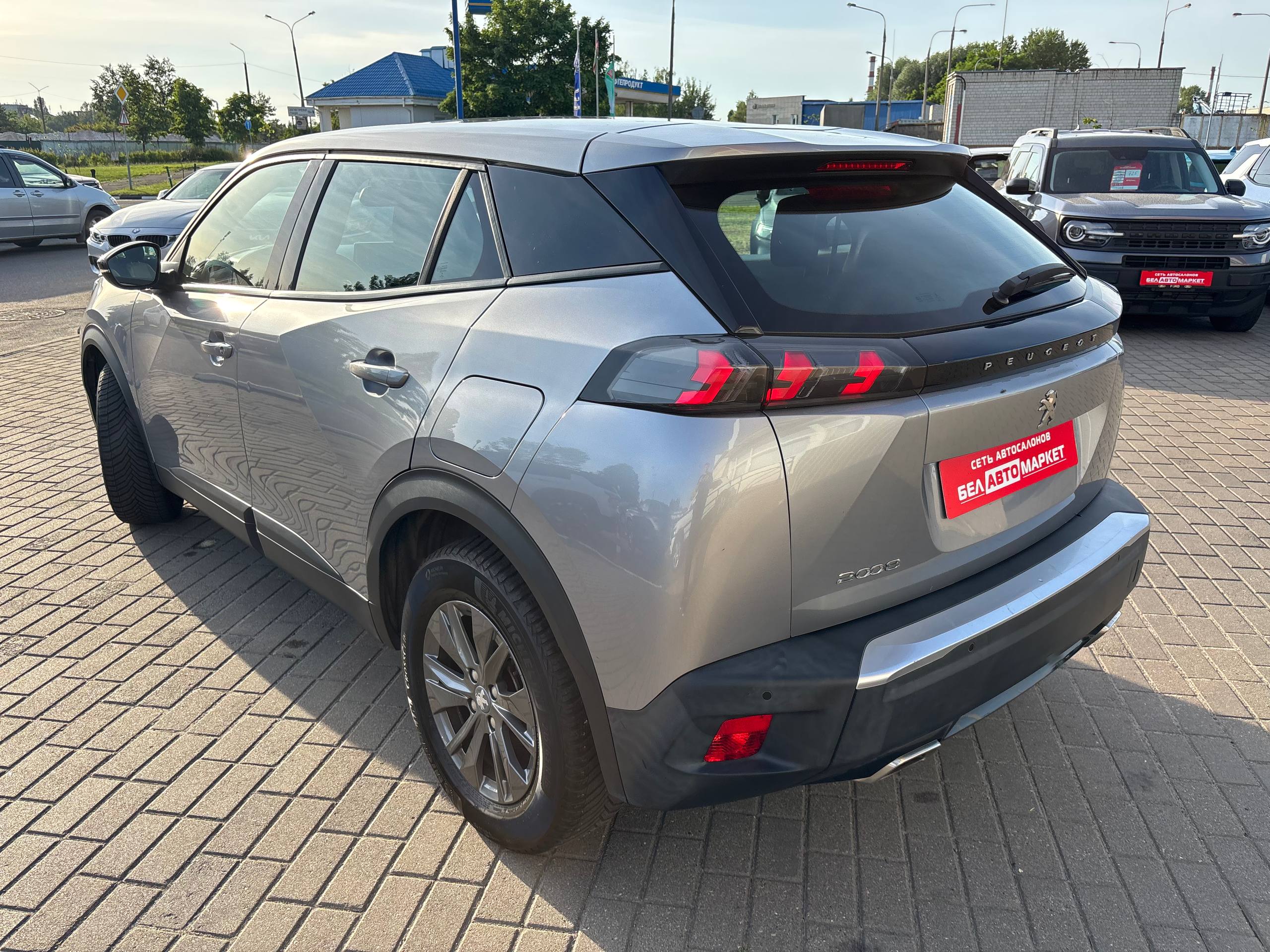 Фото автомобиля 2