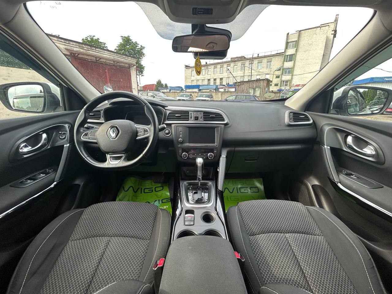 Фото автомобиля 10
