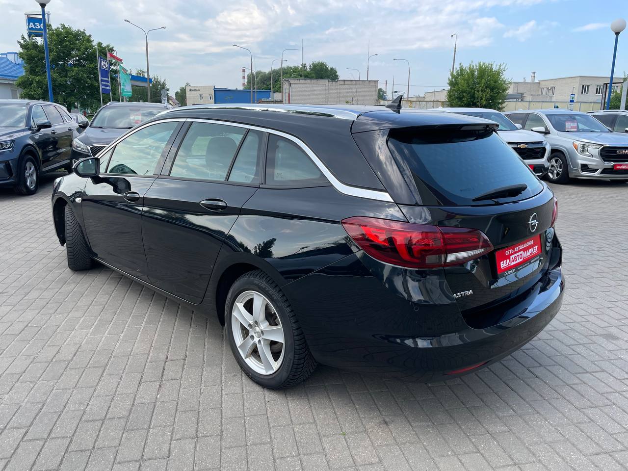 Фото автомобиля 6