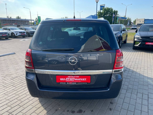 Фото автомобиля 5