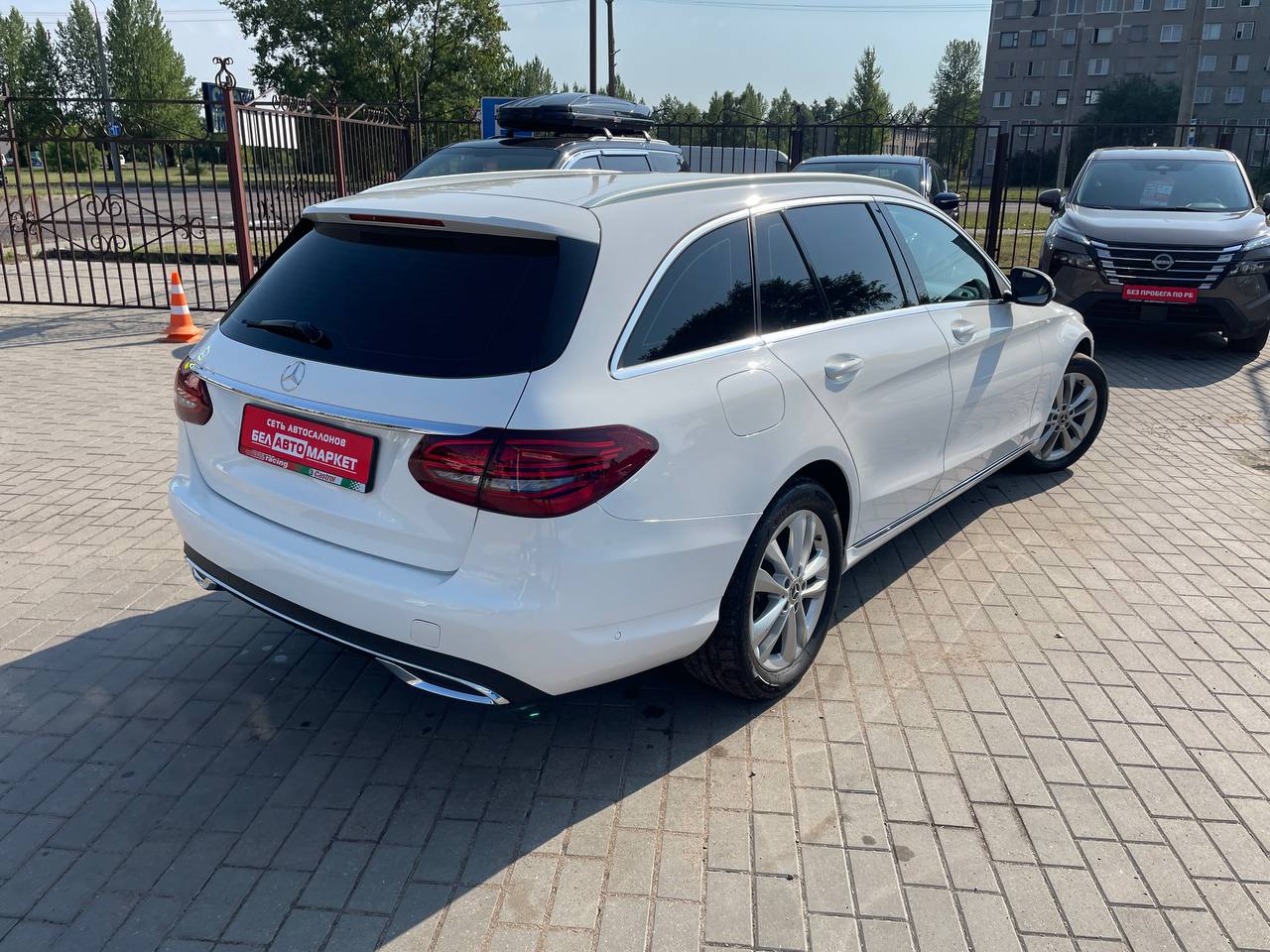Фото автомобиля 12