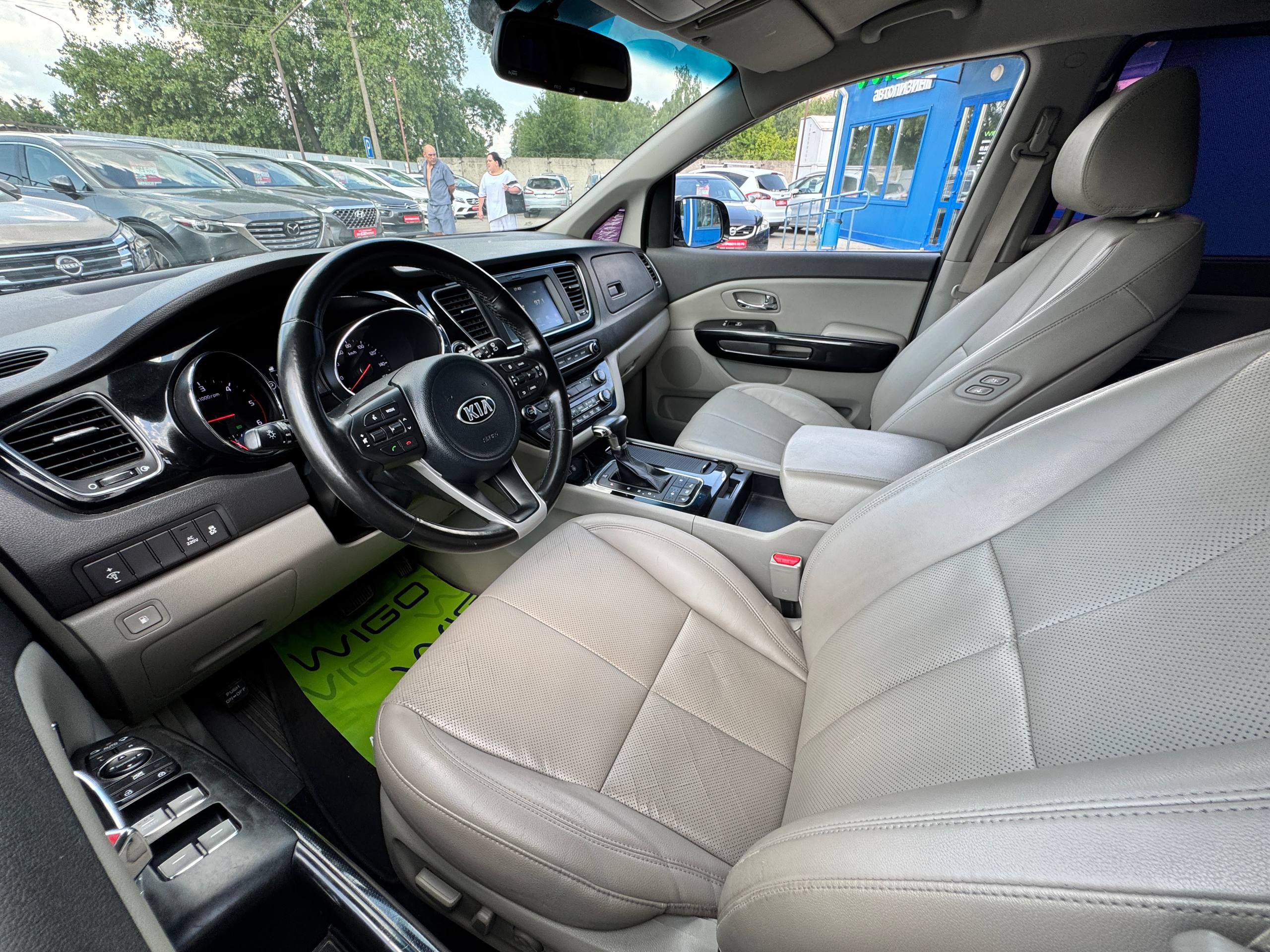 Фото автомобиля 11