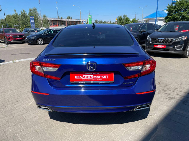 Фото автомобиля 6