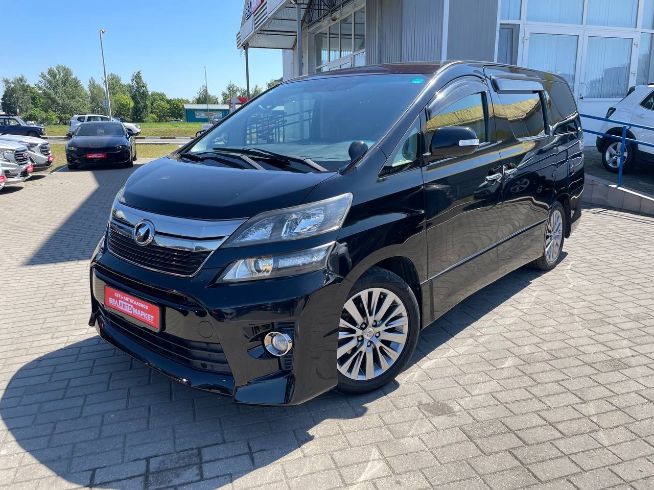 авто с пробегом toyota alphard 2012
