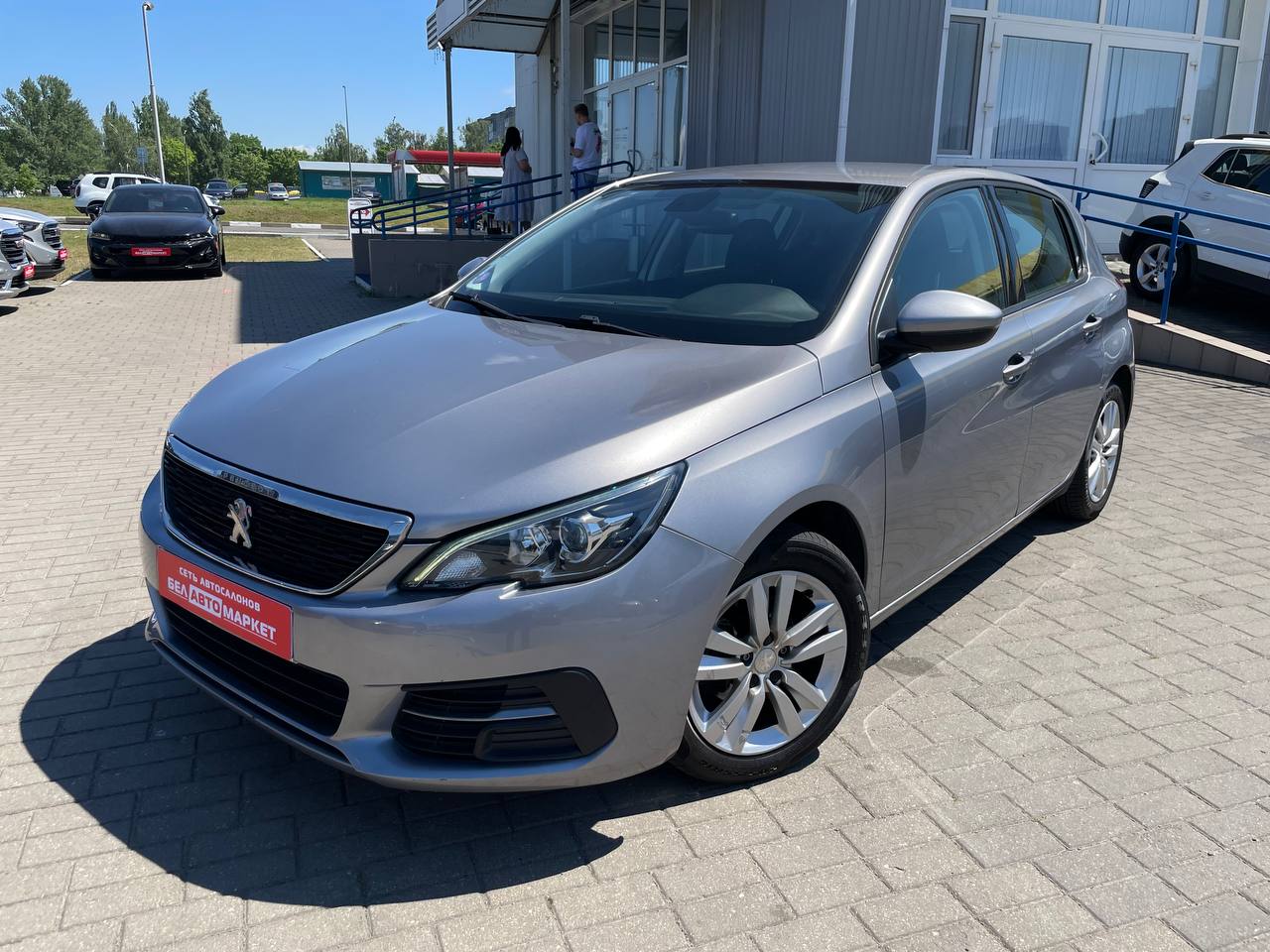 авто с пробегом peugeot 308 2018
