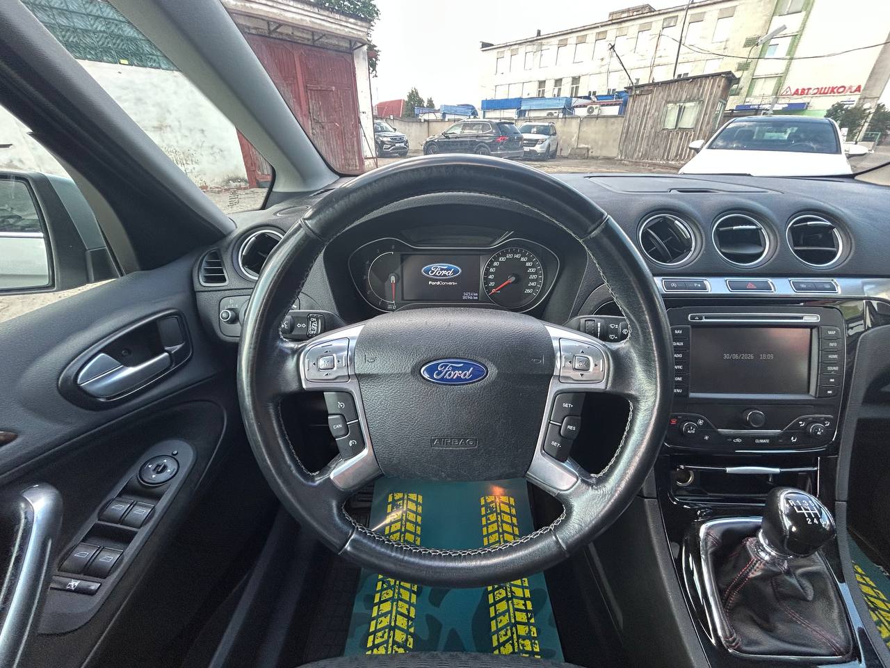 Фото автомобиля 11