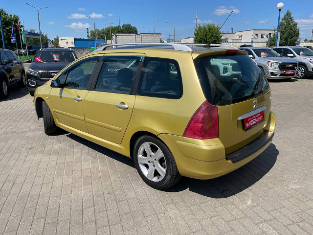 Фото автомобиля 6