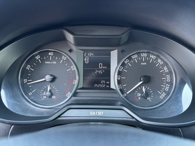 Фото автомобиля 10