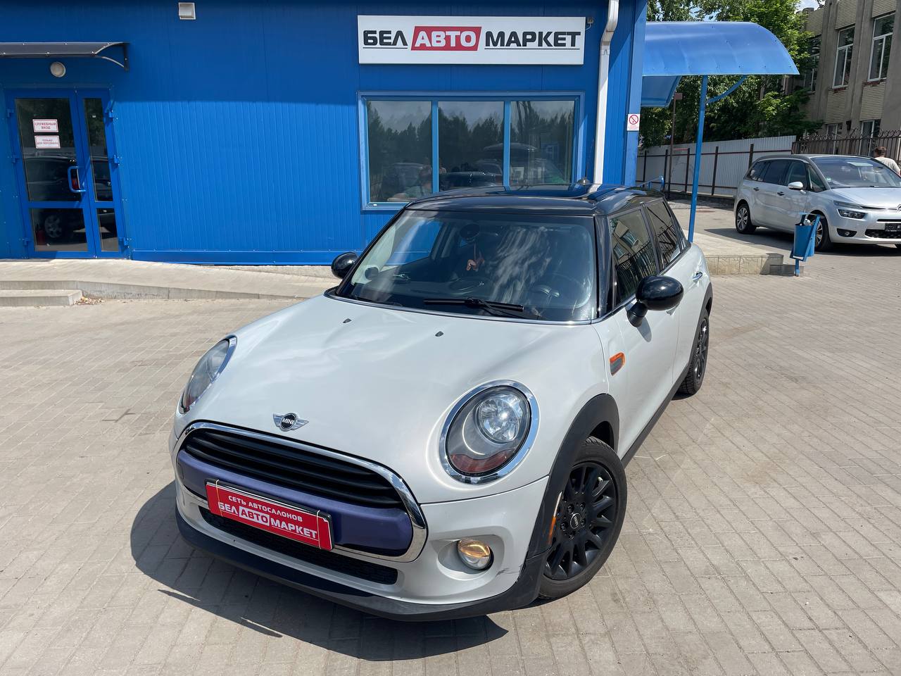 авто с пробегом mini hatch 2016