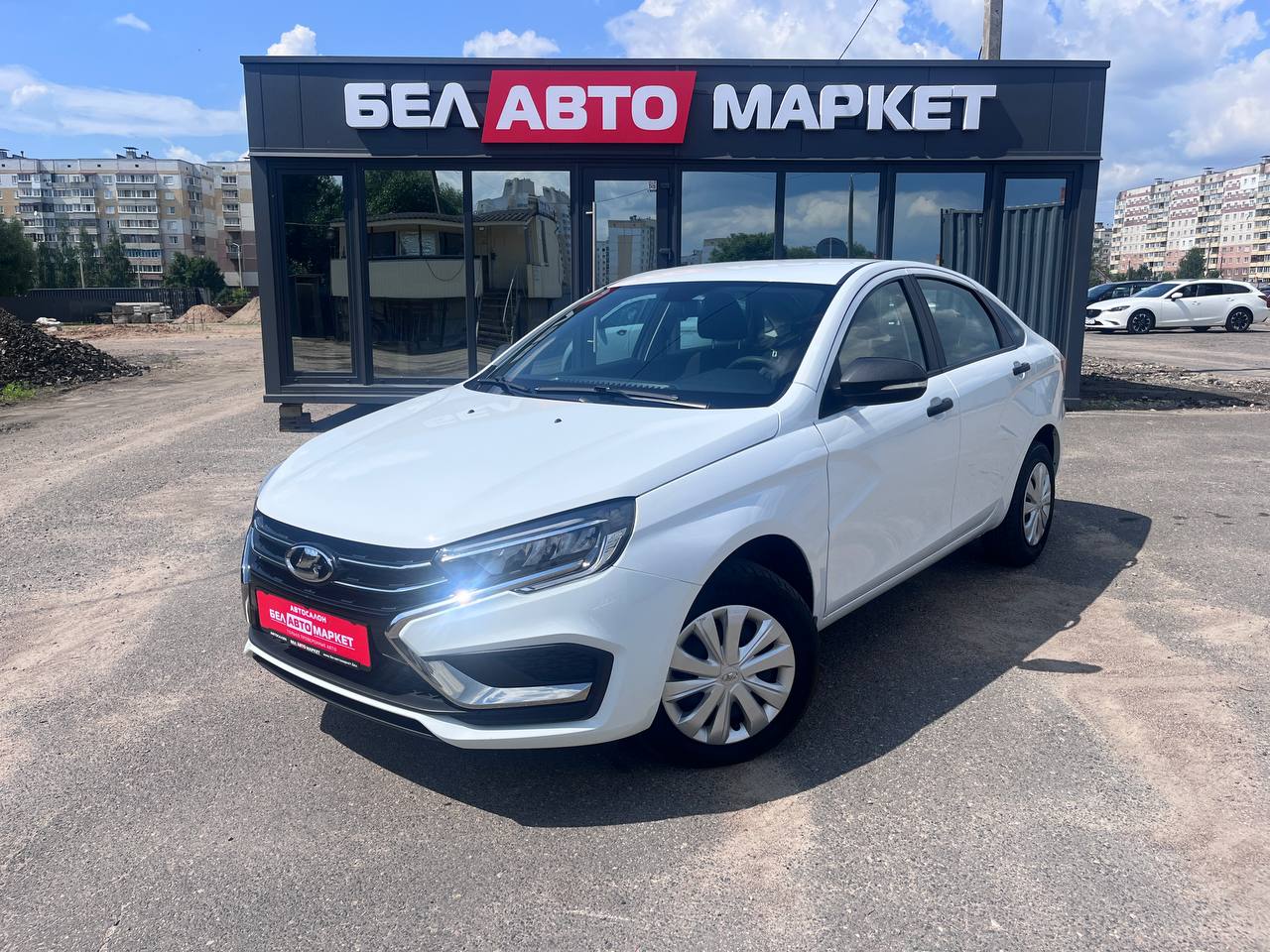 авто с пробегом lada (ВАЗ) vesta 2023