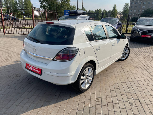 Фото автомобиля 12