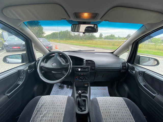 Фото автомобиля 12