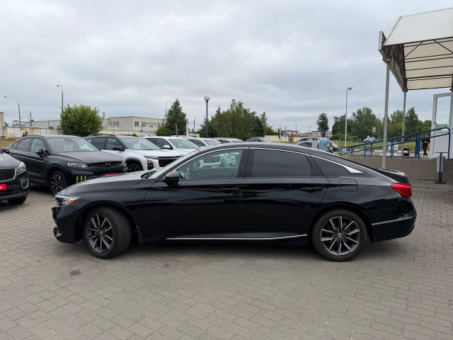 Фото автомобиля 9