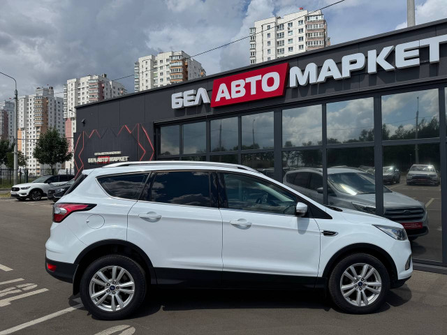 Фото автомобиля 3