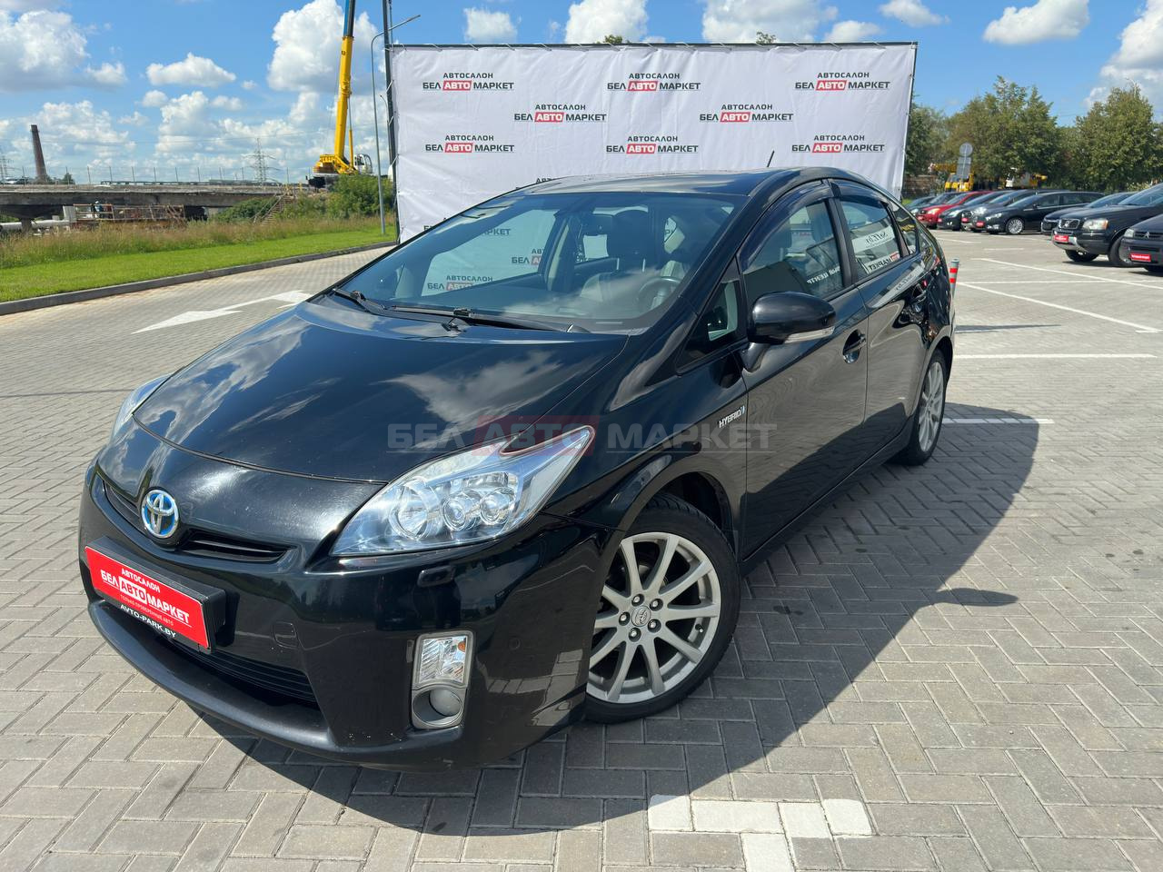 авто с пробегом toyota prius 2010