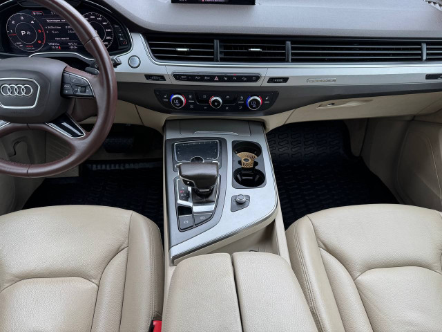 Фото автомобиля 12