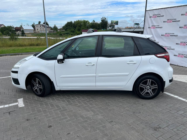 Фото автомобиля 7