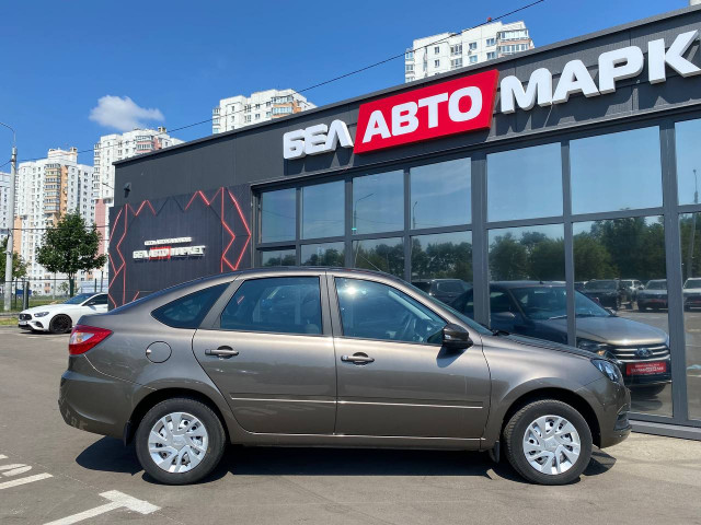 Фото автомобиля 5