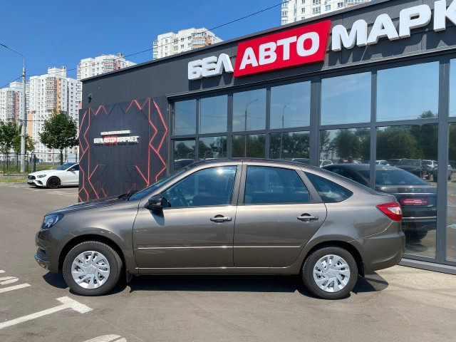Фото автомобиля 8