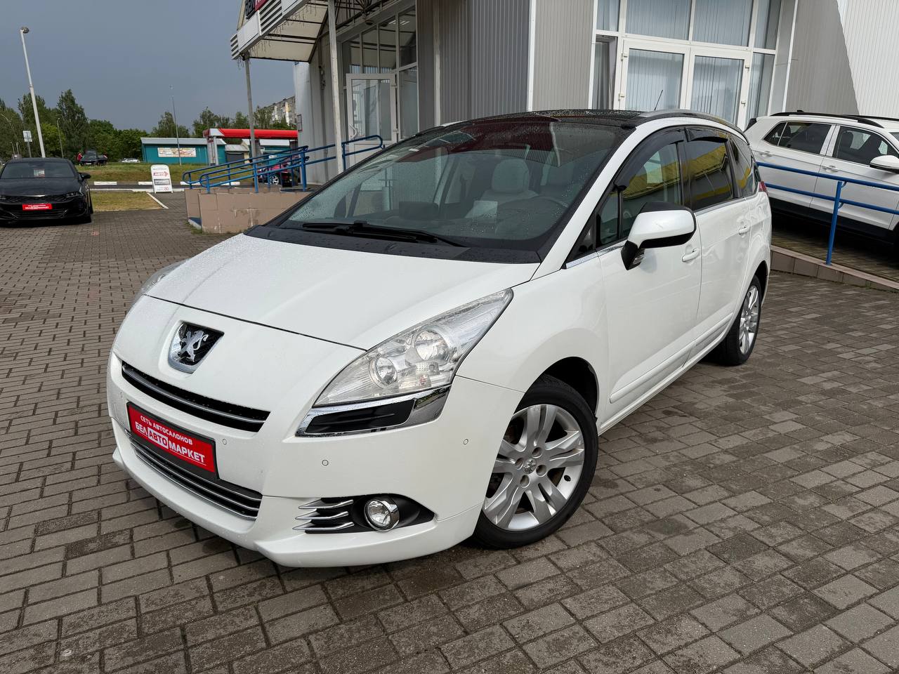 авто с пробегом peugeot 5008 2011