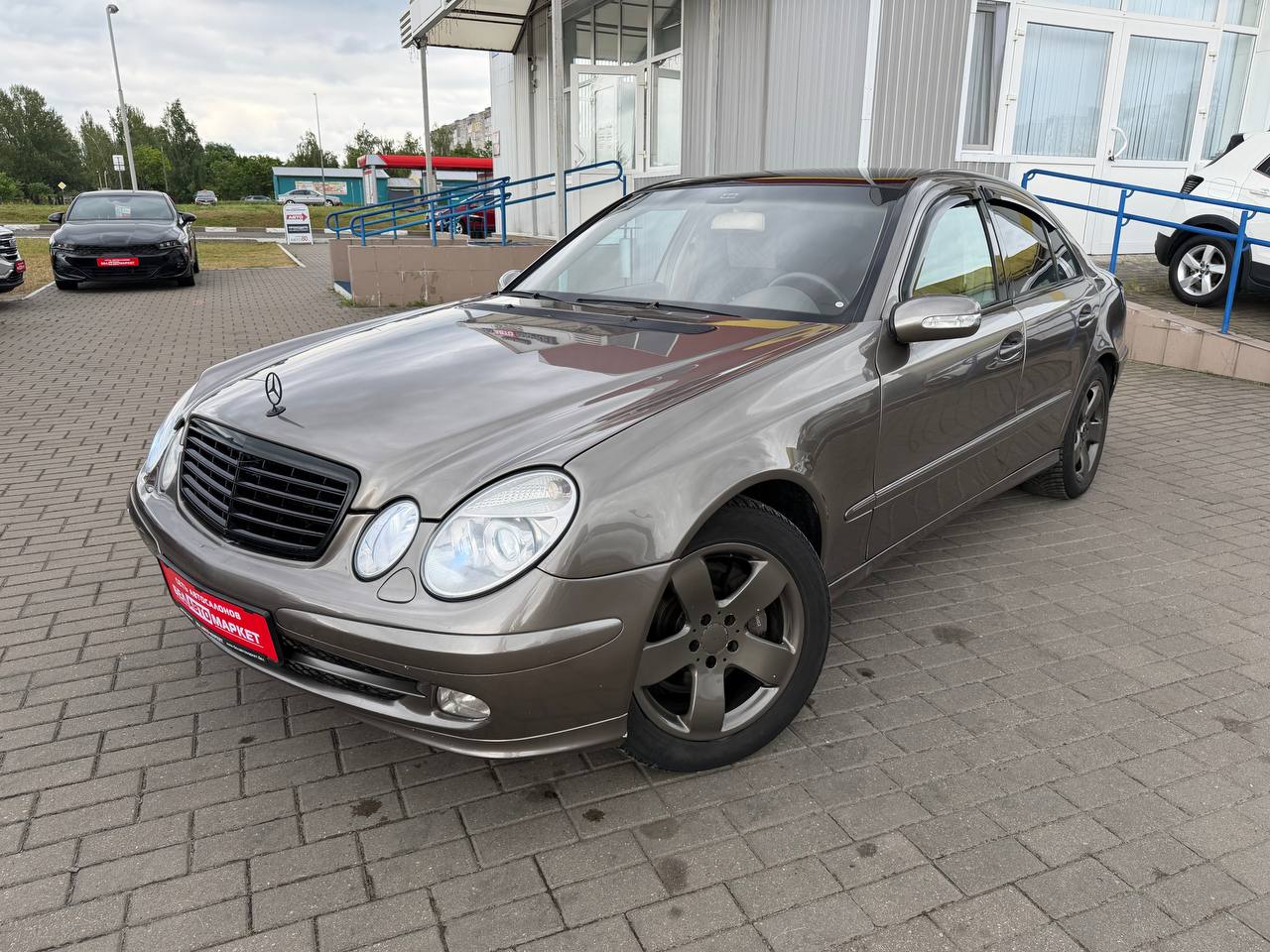 авто с пробегом mercedes-benz e-класс 2003